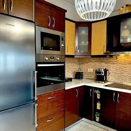 Το σπίτι με θέα τα Τρίκαλα! Apartment *