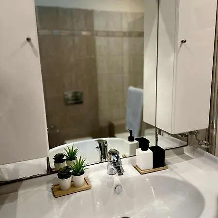 Το σπίτι με θέα τα Τρίκαλα! Apartment *